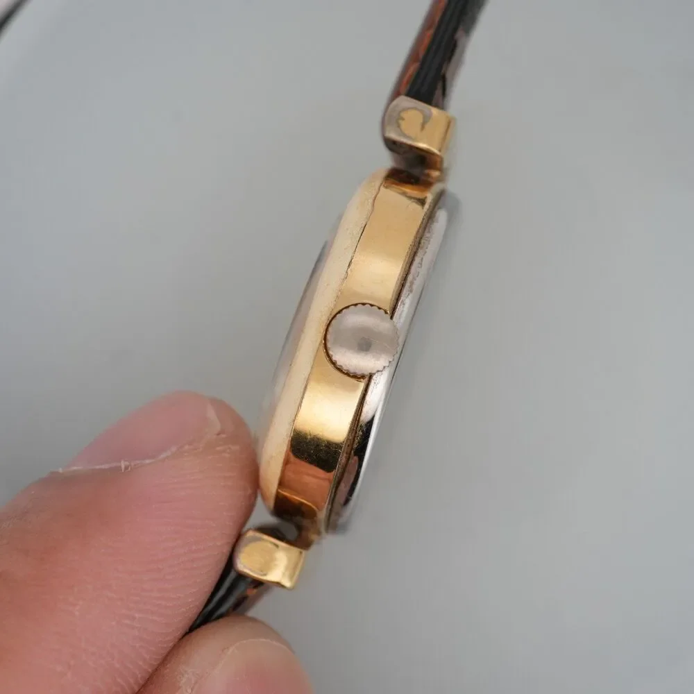 Vintage KJL Kenneth Jay Lane Women’s Watch Faux Ivory Case 17 Jewel Mechanical